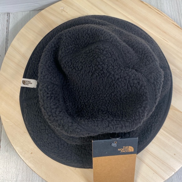 The North Face Black Fleece Bucket Hat Cap Cragmont Unisex (S/M )NWT - Picture 3 of 6